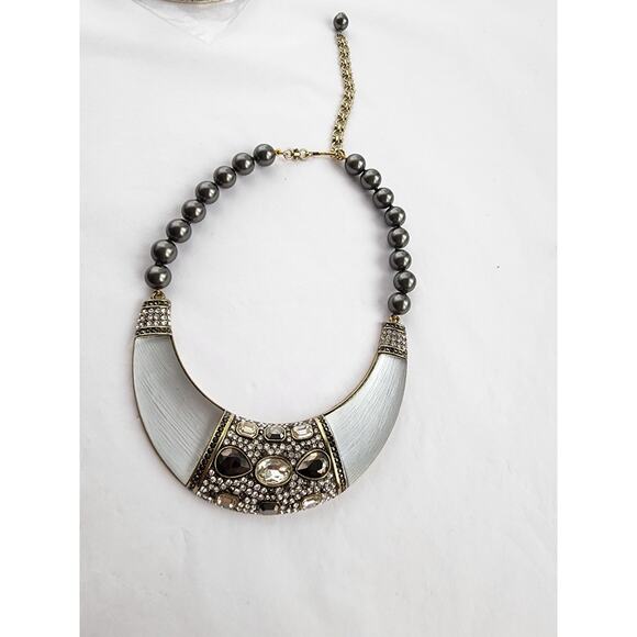 Heidi Daus Say it With Style Crystal Accent Lucite Necklace White Silver Regency - Picture 4 of 9